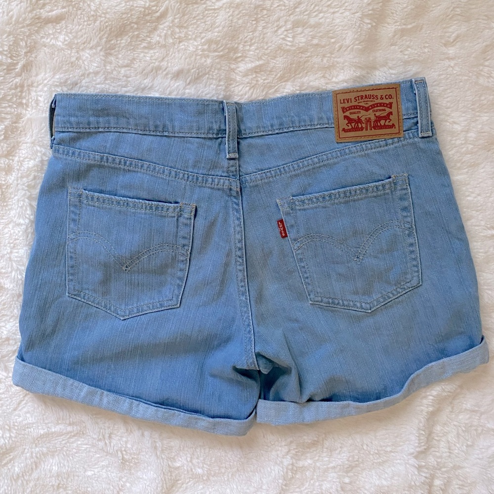 LEVI’S | Mom Shorts, 28